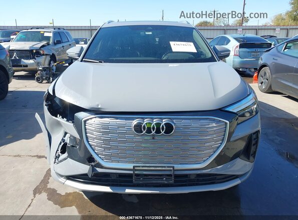 WA1H2BFZ6NP052952 2022 AUDI Q4 Gray Vista interior trasera