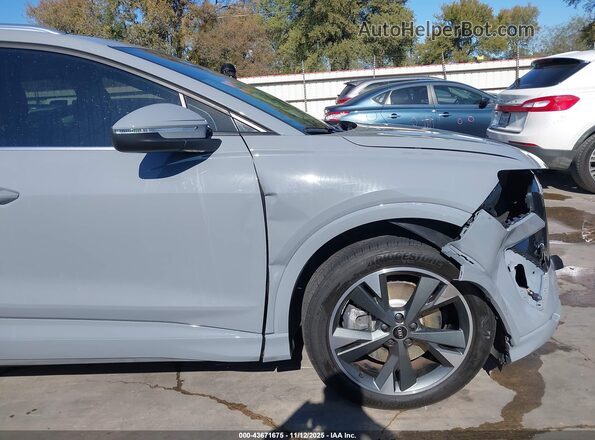 WA1H2BFZ6NP052952 2022 AUDI Q4 Gray Vista frontal