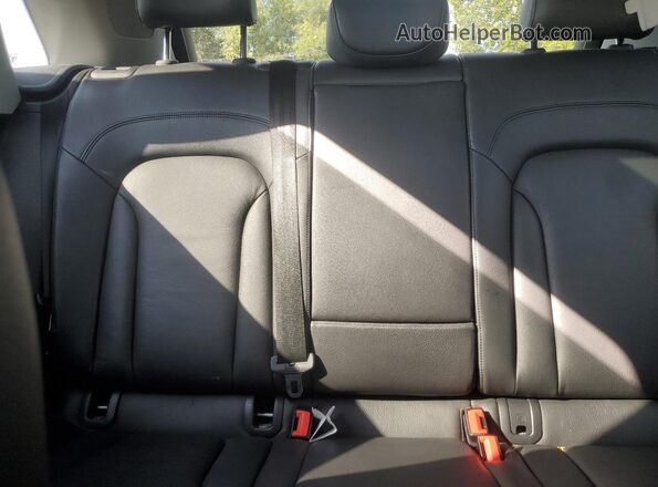 WA1JCCFS6HR012600 2017 AUDI Q3 Серебряный 