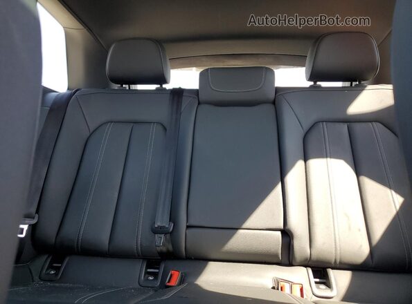 WA1K2BFZ9PP076011 2023 AUDI Q4 Gray Widok tylnych siedzeń
