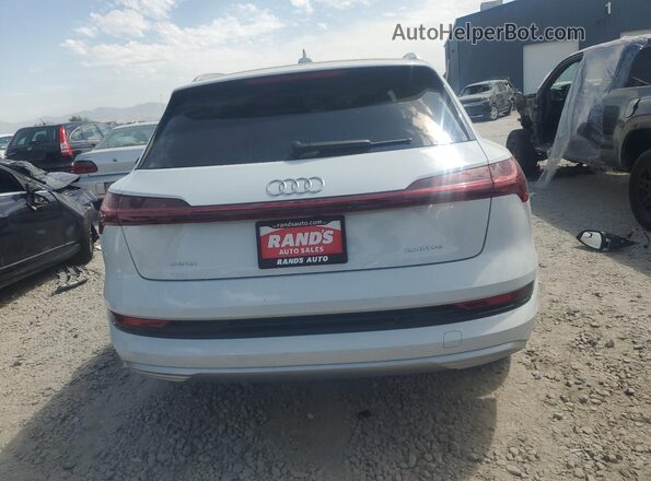 WA1LAAGE5NB026701 2022 AUDI E-TRON White Rear view