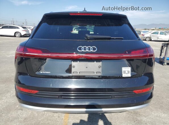 WA1LAAGE7KB021446 2019 AUDI E-TRON Черный Вид сзади