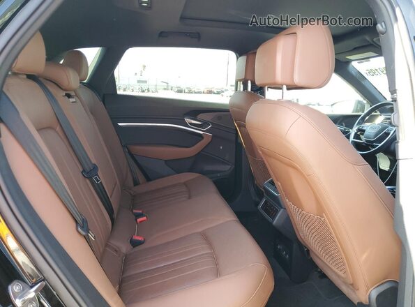 WA1LAAGE7KB021446 2019 AUDI E-TRON Черный Вид задней части салона