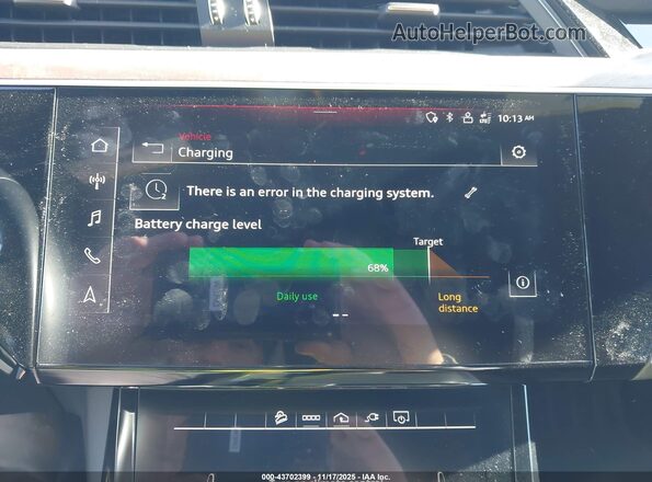 WA1LAAGE7NB013853 2022 AUDI E-TRON Navy 