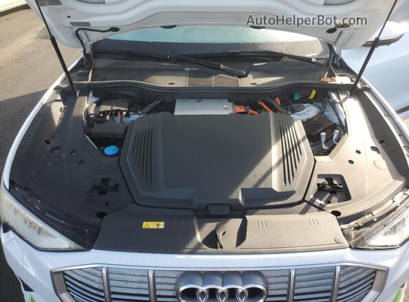 WA1LAAGE9KB023862 2019 AUDI E-TRON White ძრავის განყოფილების ხედი
