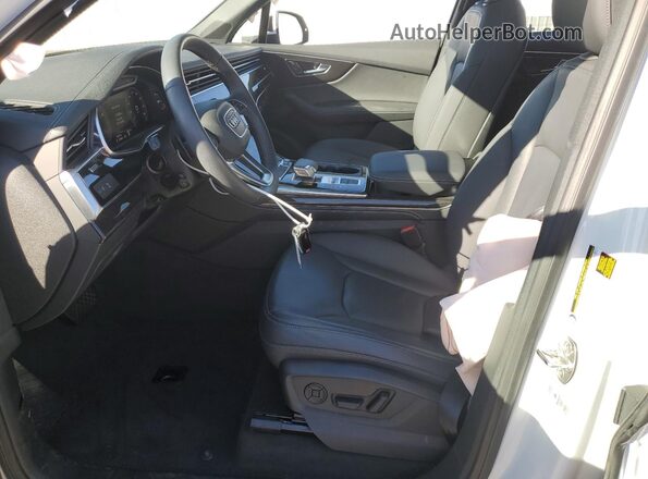 WA1LCBF75SD005060 2025 AUDI Q7 White Widok wnętrza z przodu