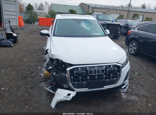 WA1LCBF7XSD001327 2025 AUDI Q7 White Rear interior view