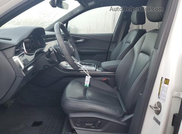 WA1LJAF73MD000135 2021 AUDI Q7 White Vista interior delantera