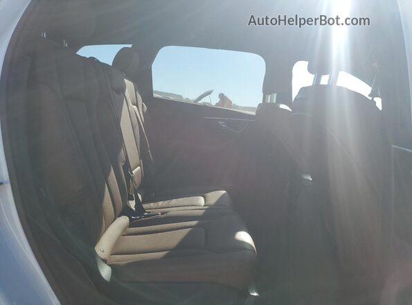 WA1LJBF70ND014503 2022 AUDI Q7 White Rear interior view
