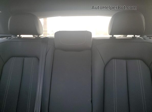 WA1LUBFZ7RP042778 2024 AUDI Q4 Gray Widok tylnych siedzeń