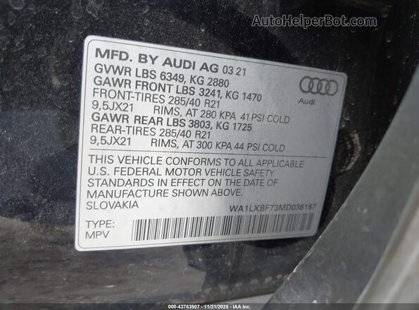 WA1LXBF73MD036167 2021 AUDI Q7 Black ძრავის განყოფილების ხედი