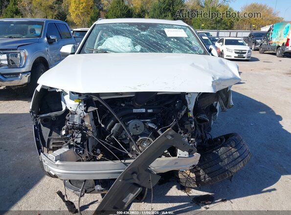WA1LXBF73PD020670 2023 AUDI Q7 White Dashboard view