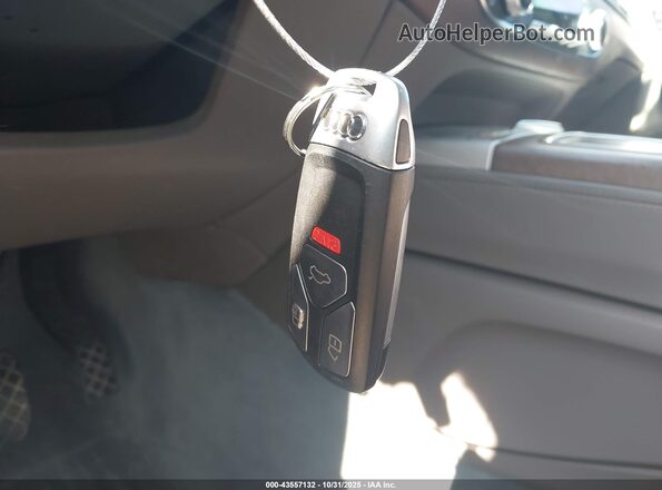 WA1VAAF74KD003289 2019 AUDI Q7 White Dashboard view
