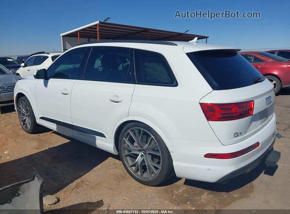WA1VAAF74KD003289 2019 AUDI Q7 White 360 interior view