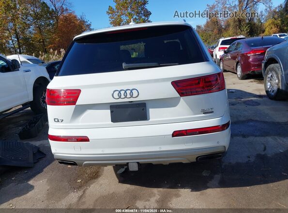 WA1VAAF7XHD029470 2017 AUDI Q7 White 