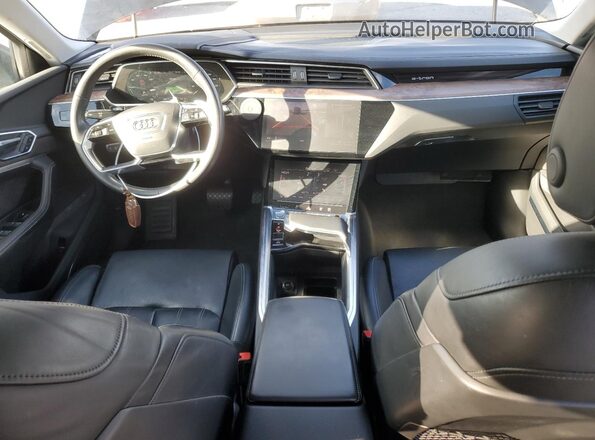 WA1VAAGE4KB017024 2019 AUDI E-TRON Black Vista del salpicadero