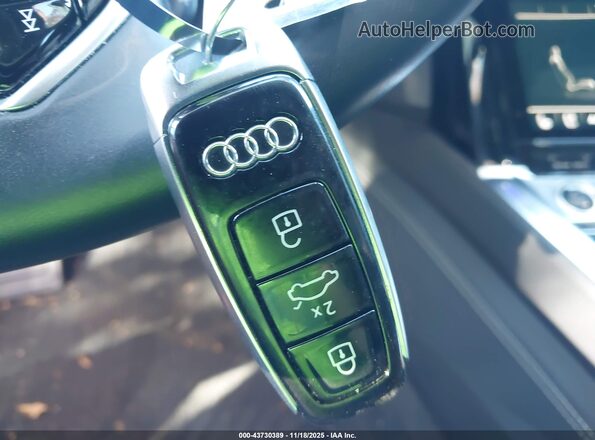 WA1VABGE0PB014831 2023 AUDI E-TRON Blue Առջևի վահանակի տեսք