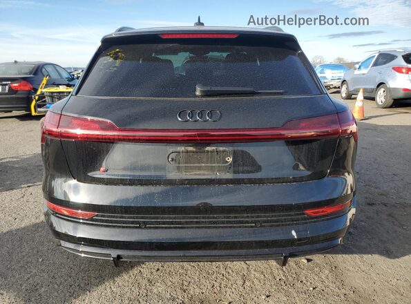 WA1VCBGE4PB005267 2023 AUDI E-TRON Black Հետևի տեսք