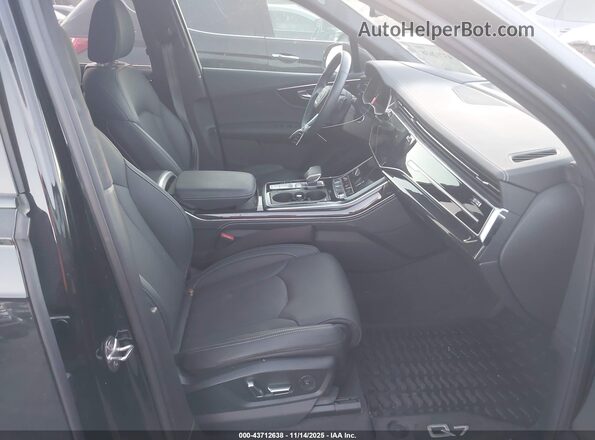 WA1VVBF75SD011086 2025 AUDI Q7 Black Front interior view