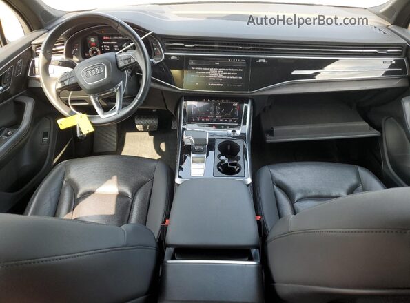 WA1VXAF7XMD018980 2021 AUDI Q7 Black Vista del salpicadero