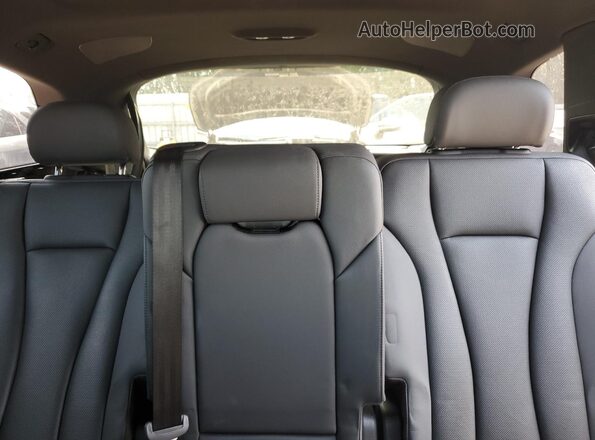 WA1VXAF7XMD018980 2021 AUDI Q7 Black Vista de los asientos traseros