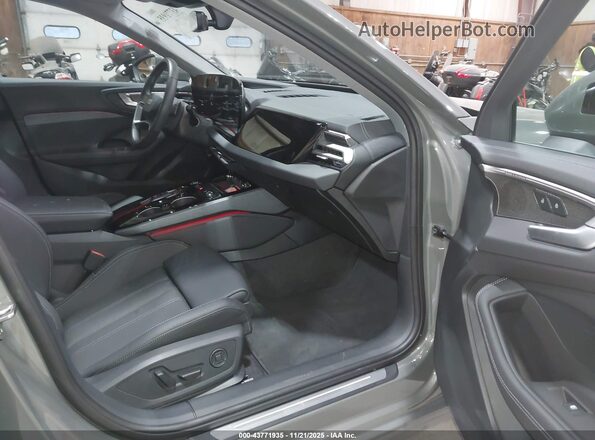 WAU2BCFU2SN044695 2025 AUDI ALL Gray Widok wnętrza z przodu