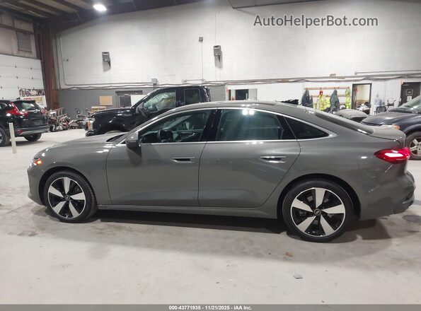 WAU2BCFU2SN044695 2025 AUDI ALL Gray Widok wnętrza 360 stopni