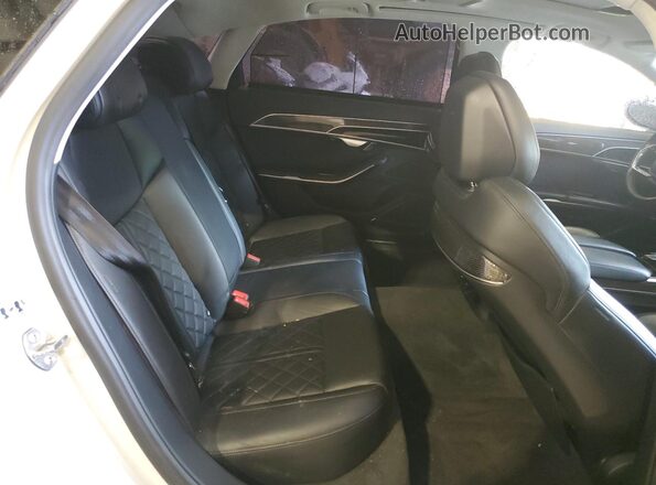 WAU8SAF8XLN001077 2020 AUDI S8 White Widok tylnych siedzeń