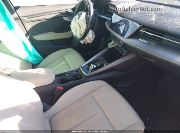 WAUAUDGY8PA084260 2023 AUDI OTHER Белый Вид салона спереди