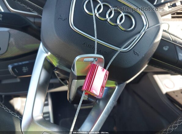 WAUB4AF40MA023773 2021 AUDI S4 Black Dashboard view