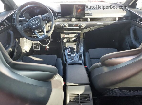WAUB4AF46PA010658 2023 AUDI S4 White Vista del salpicadero