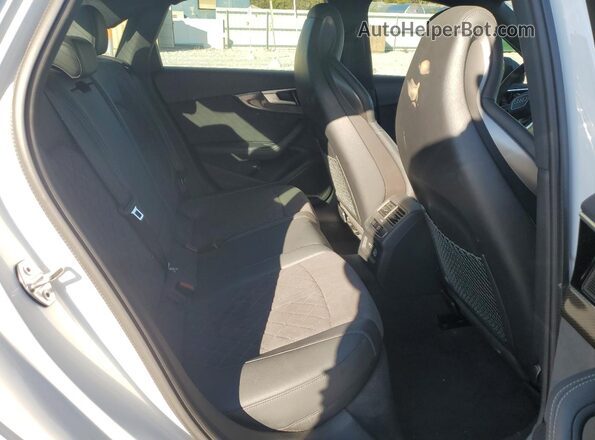 WAUB4AF46PA010658 2023 AUDI S4 White Vista de los asientos traseros
