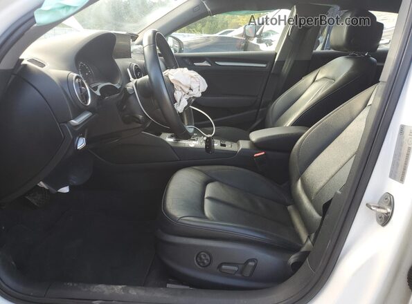 WAUBEGFF0LA044347 2020 AUDI OTHER Белый Вид салона спереди