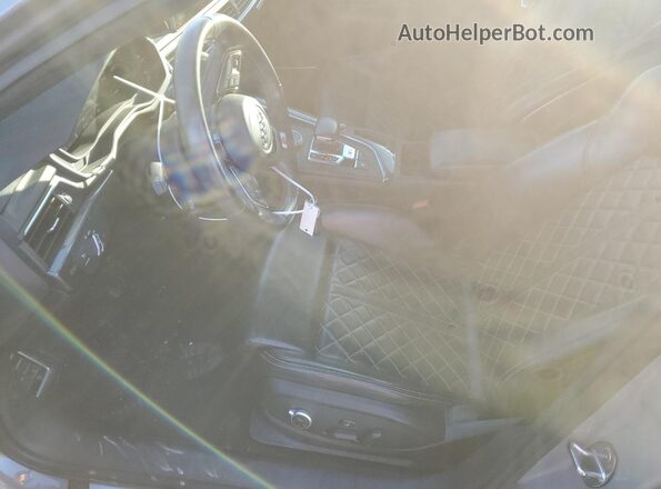 WAUC4AF40KA018638 2019 AUDI S4 Gray Widok wnętrza z przodu