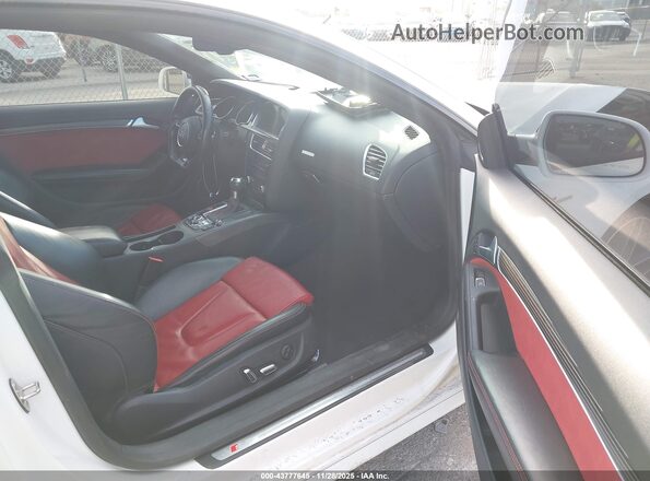 WAUC4AFR0GA007657 2016 AUDI S5 White Widok wnętrza z przodu