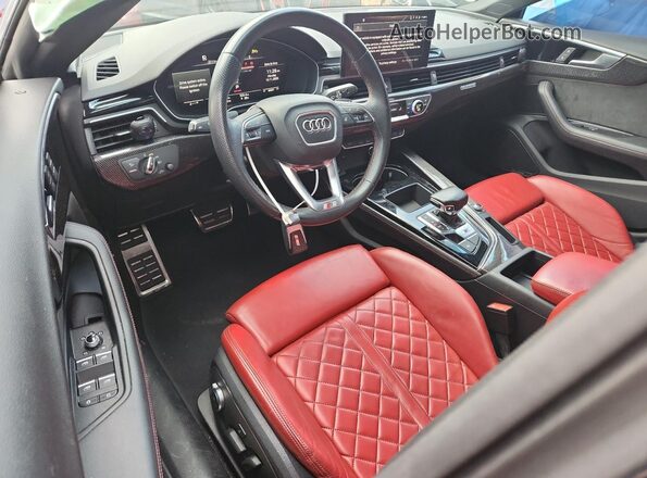 WAUC4CF5XMA063111 2021 AUDI S5 Синий Вид панели приборов