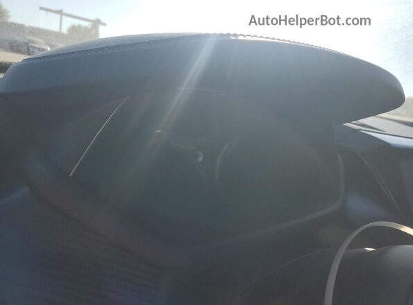 WAUCJBFWXP7008137 2023 AUDI E-TRON Silver Սարքավորումների վահանակի տեսք