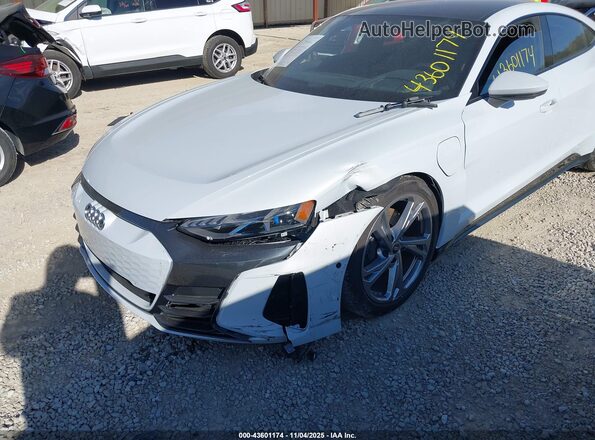 WAUDJBFW8R7002070 2024 AUDI E-TRON White Դիմացի տեսք