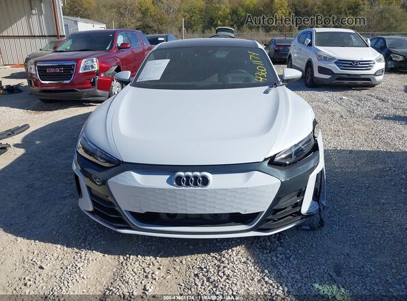 WAUDJBFW8R7002070 2024 AUDI E-TRON White Սալոնի հետևի տեսք