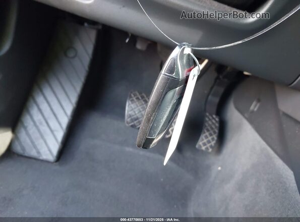 WAUEAAF47NN014701 2022 AUDI OTHER White Առջևի վահանակի տեսք