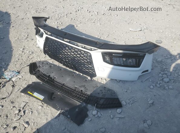WAUENAF43HN006703 2017 AUDI OTHER White Vista del compartimento del motor