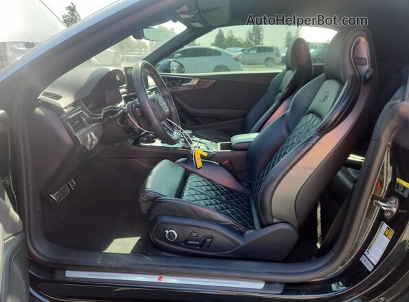 WAUW4GF53MN006066 2021 AUDI S5 Черный Вид салона спереди