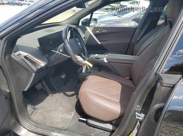 WB523CF02PCM78966 2023 BMW IX Black Вид салону спереду
