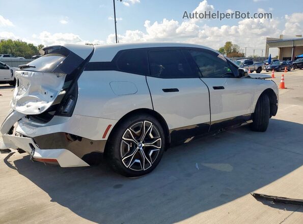 WB523CF07SCU70631 2025 BMW IX White Rear right