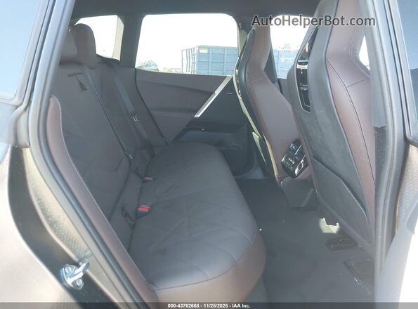 WB523CF08RCR62983 2024 BMW IX Gray Vista de la etiqueta del VIN