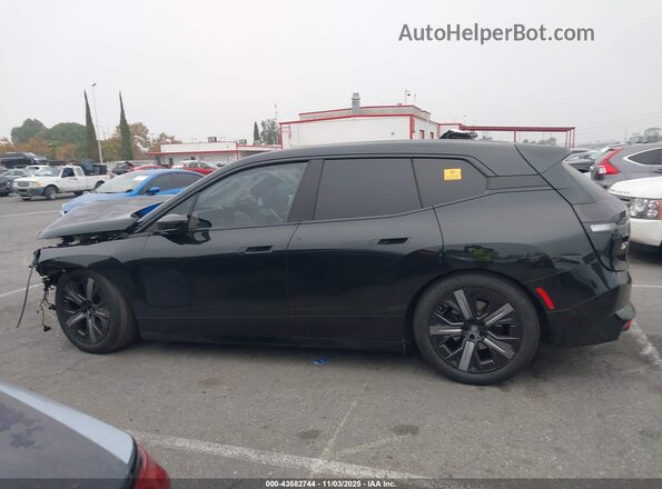 WB533CF06SCS53401 2025 BMW IX Black 
