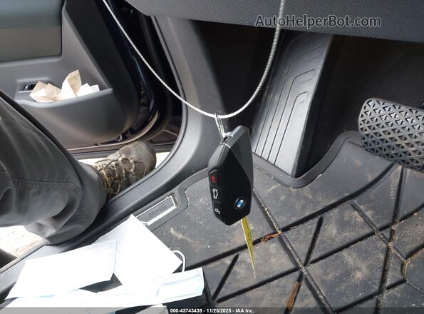 WB543CF00TCV89079 2026 BMW IX Blue Вид панелі приладів