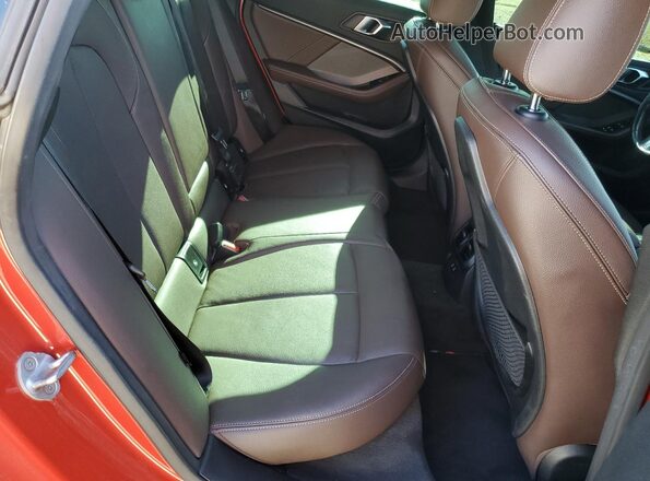 WBA13AL00M7H19209 2021 BMW M2 Red Vista de los asientos traseros