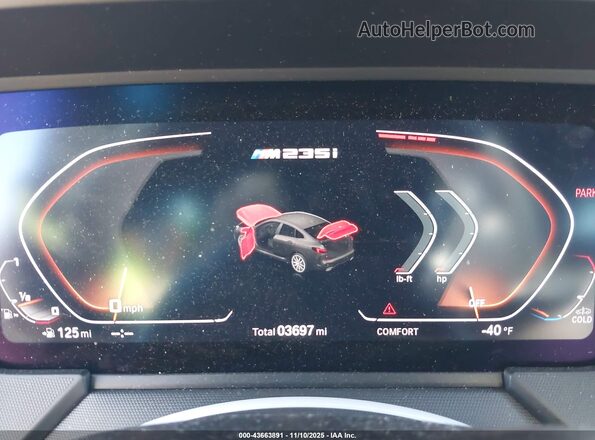 WBA13AL01R7R78117 2024 BMW M2 Gray Vista de los asientos traseros