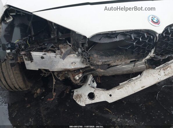 WBA13AL05P7M17206 2023 BMW M2 Белый Вид задней части салона